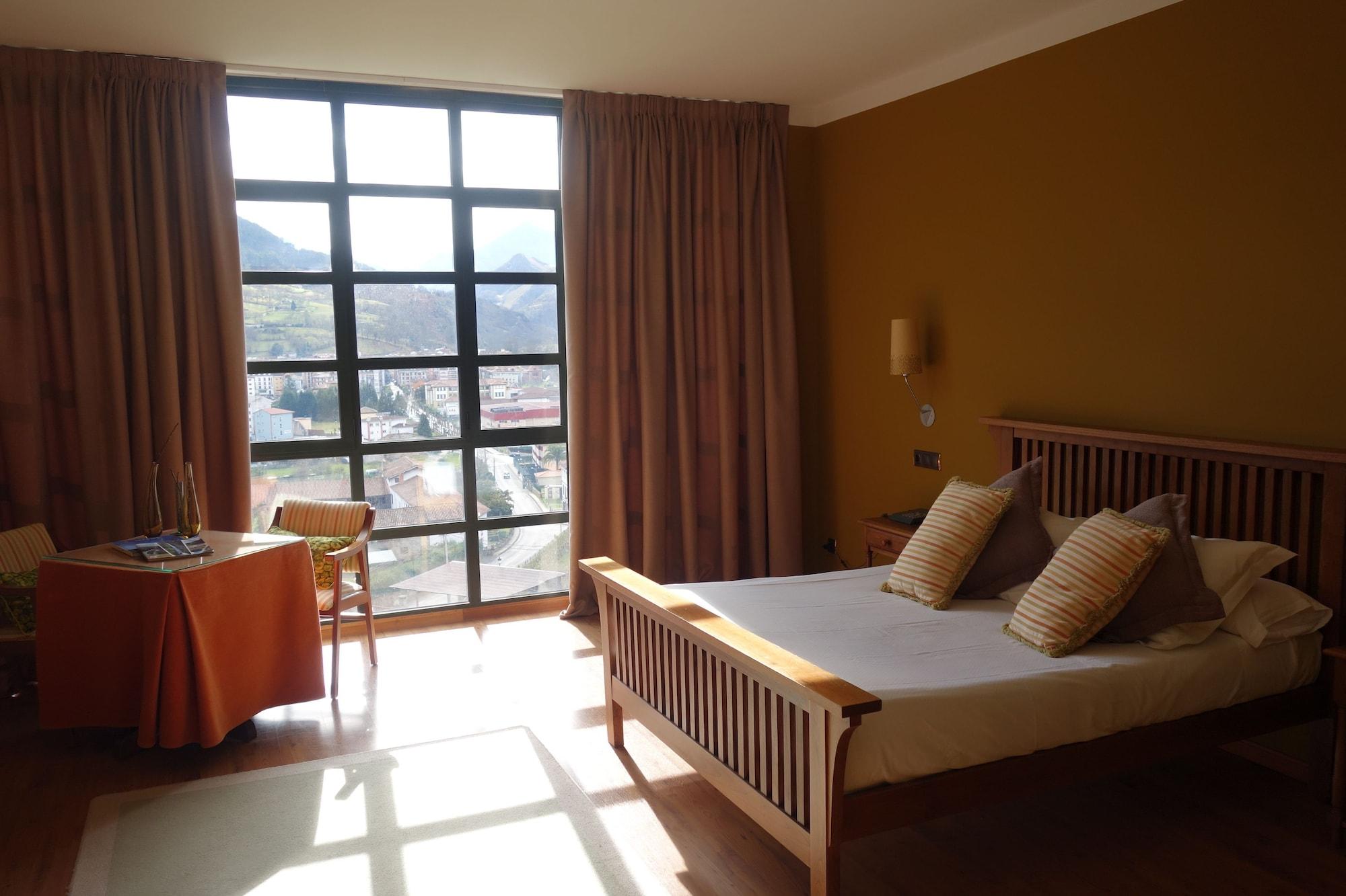 Hotel Mirador De La Cepada Cangas de Onis Exterior photo